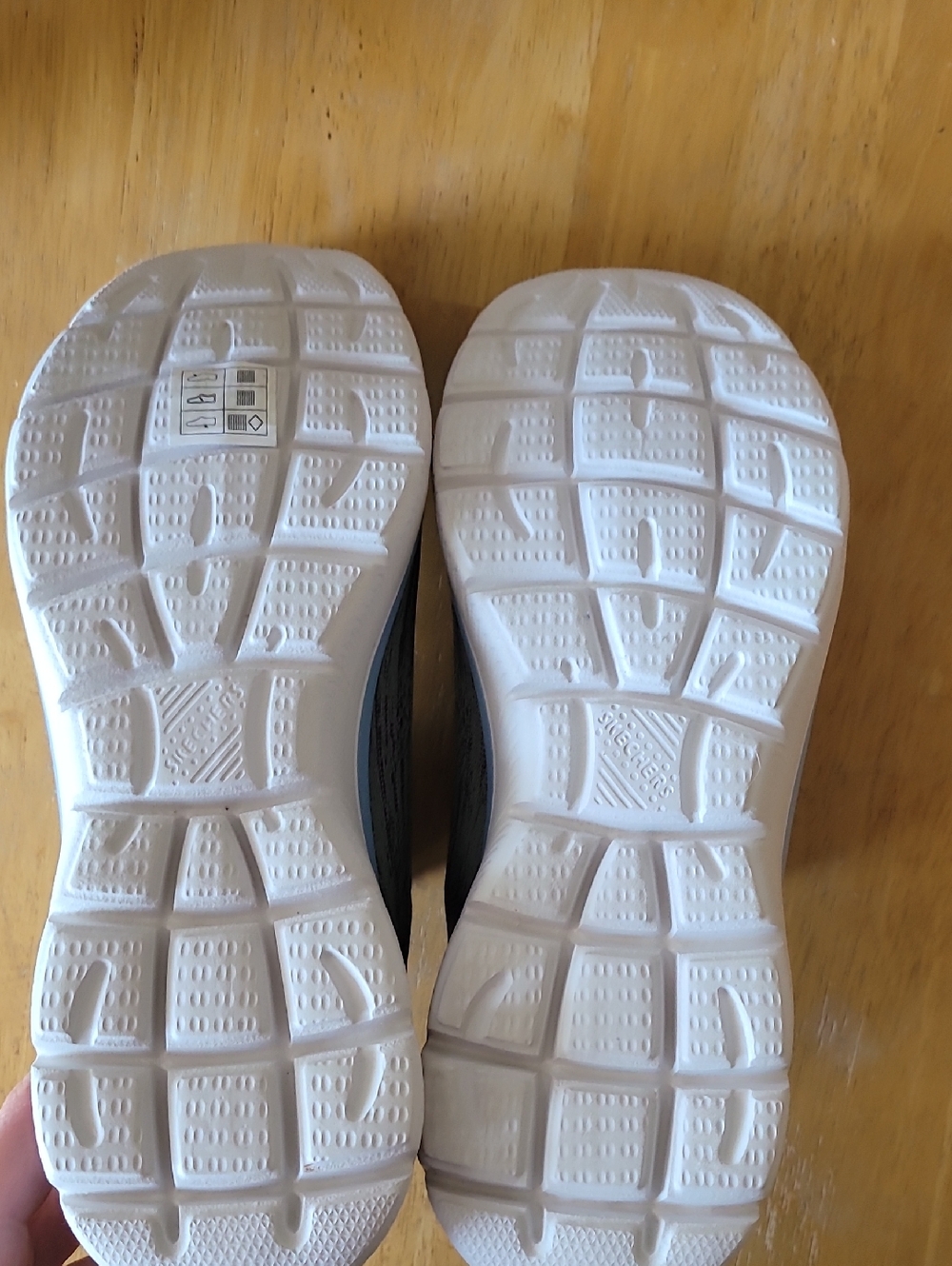 Skechers Memory Foam Summits Fun Flare Sneakers - Picture 7 of 9